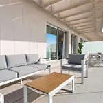 Beautiful Penthouse With Large Terrace Апартаменты *