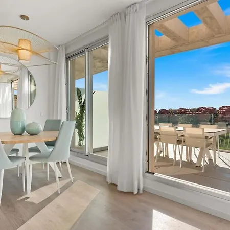 Апартаменты Beautiful Penthouse With Large Terrace *