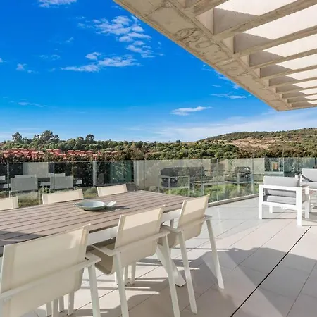 Apartmán Beautiful Penthouse With Large Terrace Estepona
